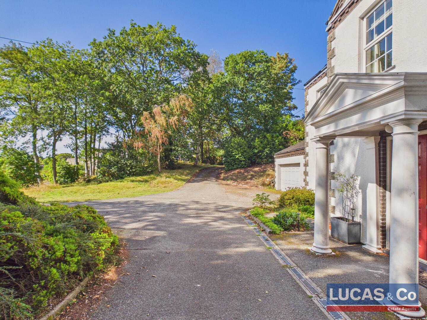 5 bed property in Druid Road, Menai Bridge